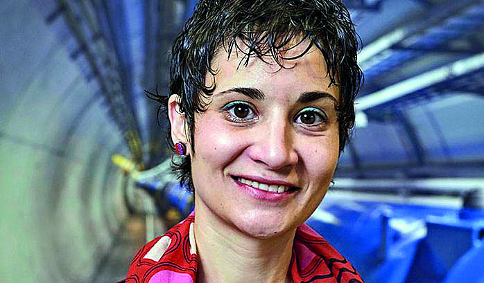 MARÍA MORENO LLÁCER